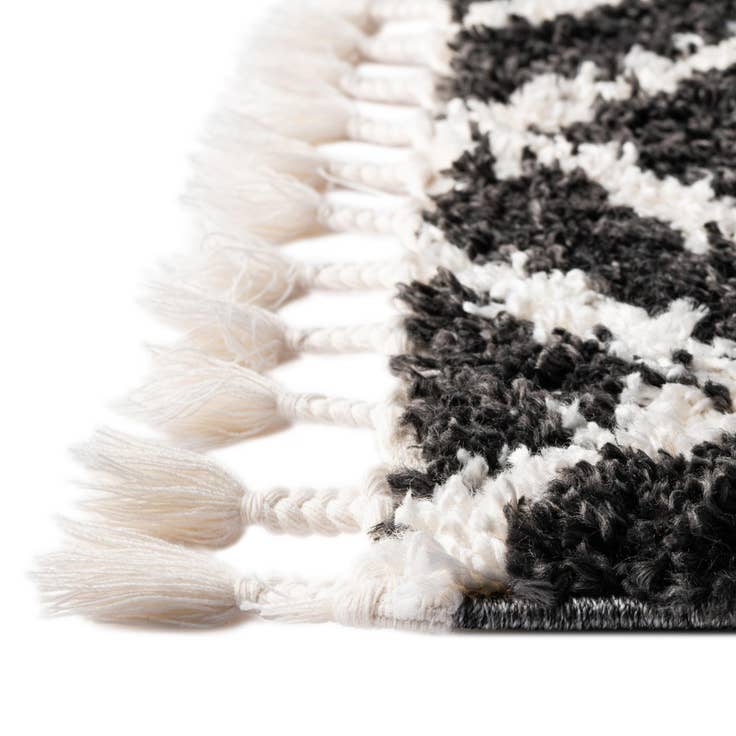 Detail image of 7' 10 x 7' 10 Athena Shag Square Rug