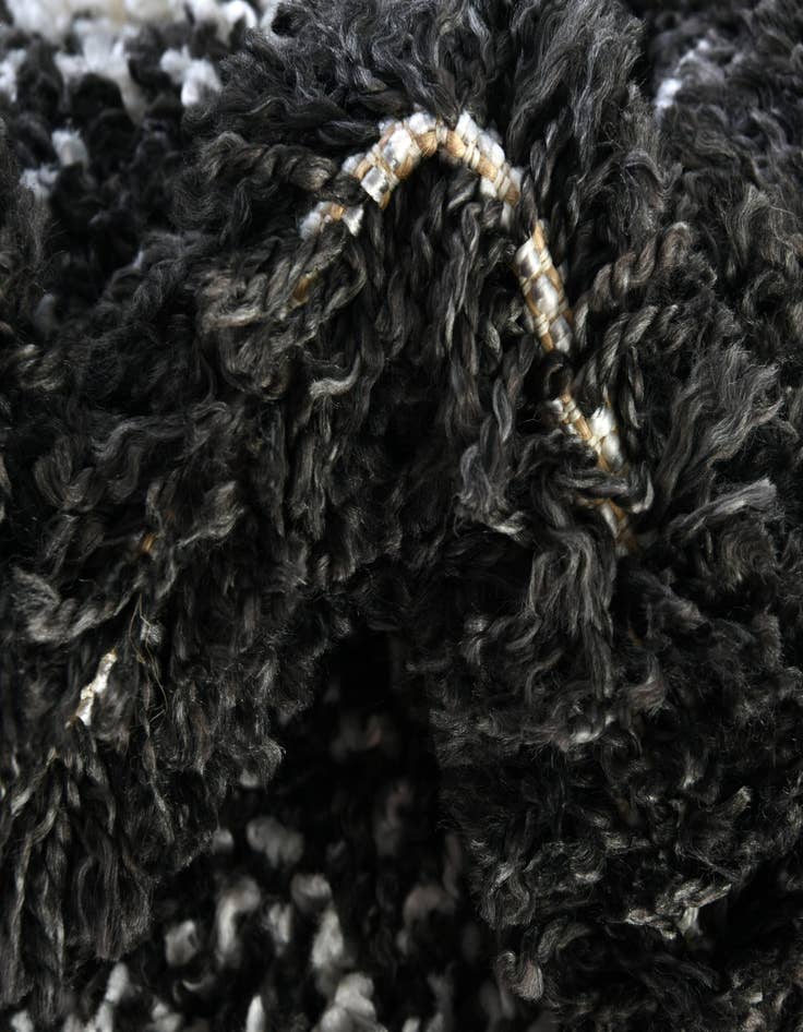 Detail image of 7' 10 x 7' 10 Athena Shag Square Rug