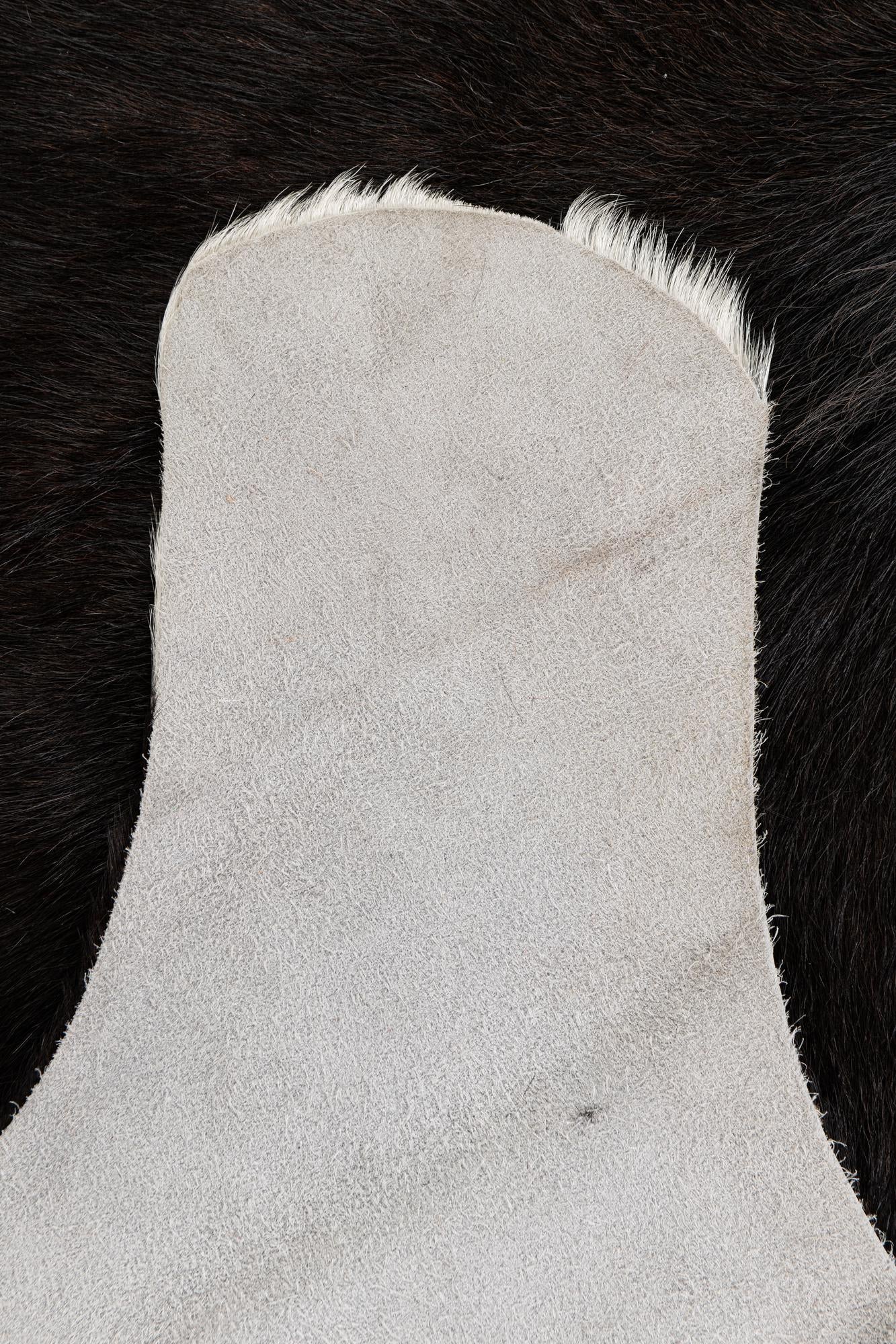 4' 10 x 4' 10 Cowhide Leather Square Rug