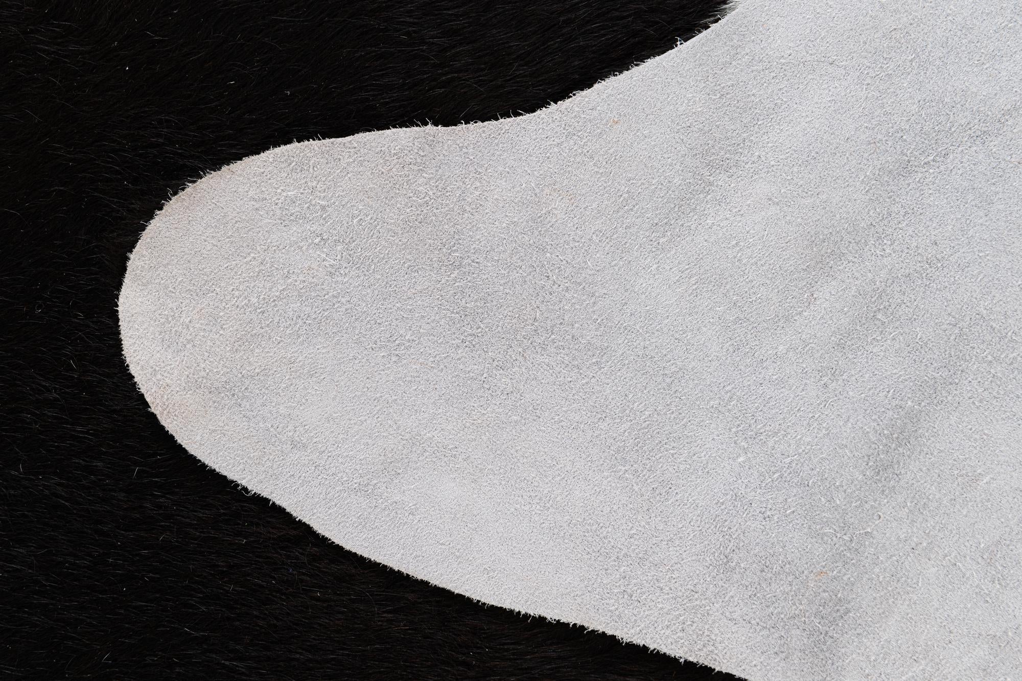 6' 5 x 6' 8 Cowhide Leather Square Rug