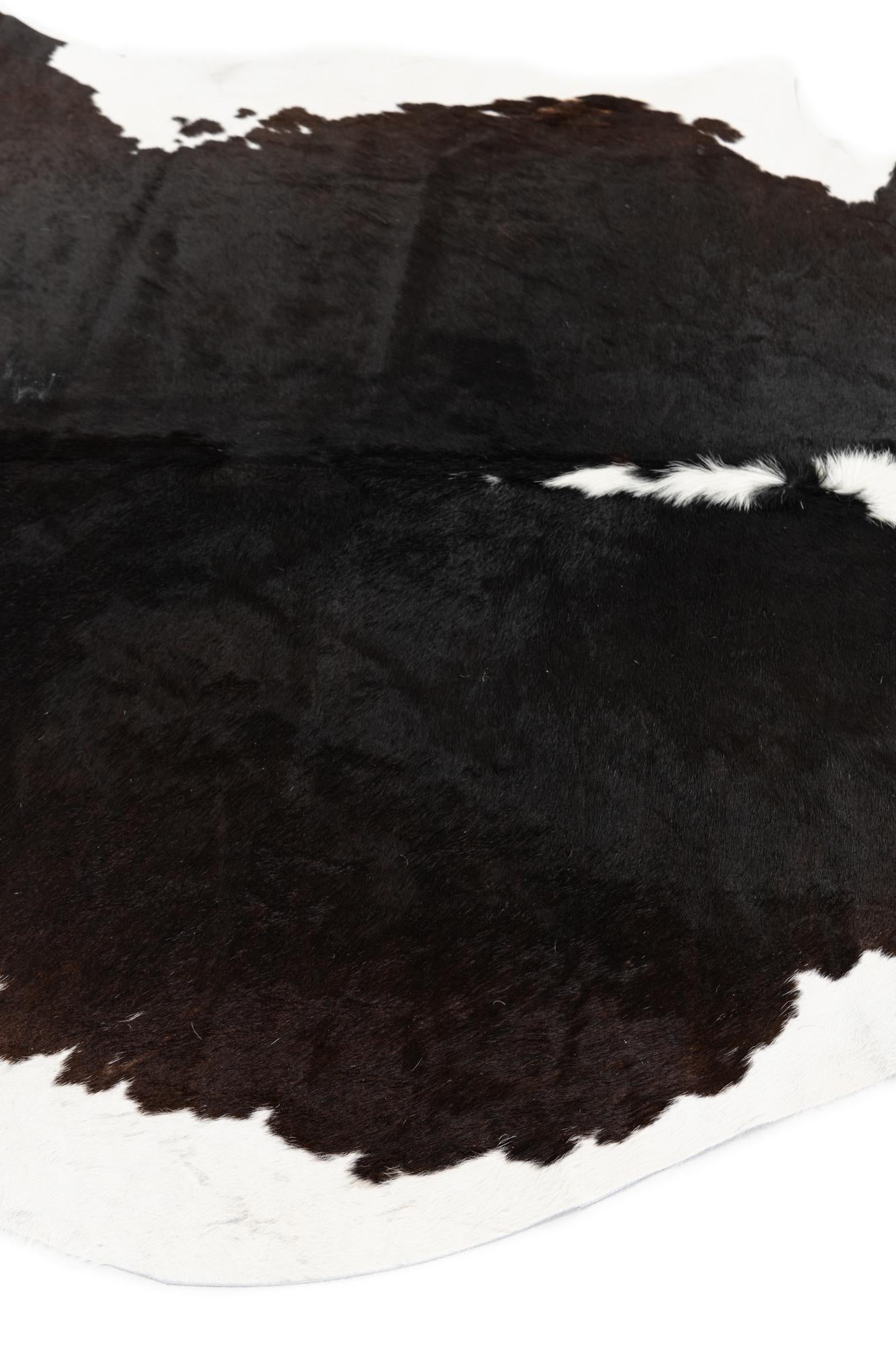 5' 11 x 6' 4 Cowhide Leather Square Rug