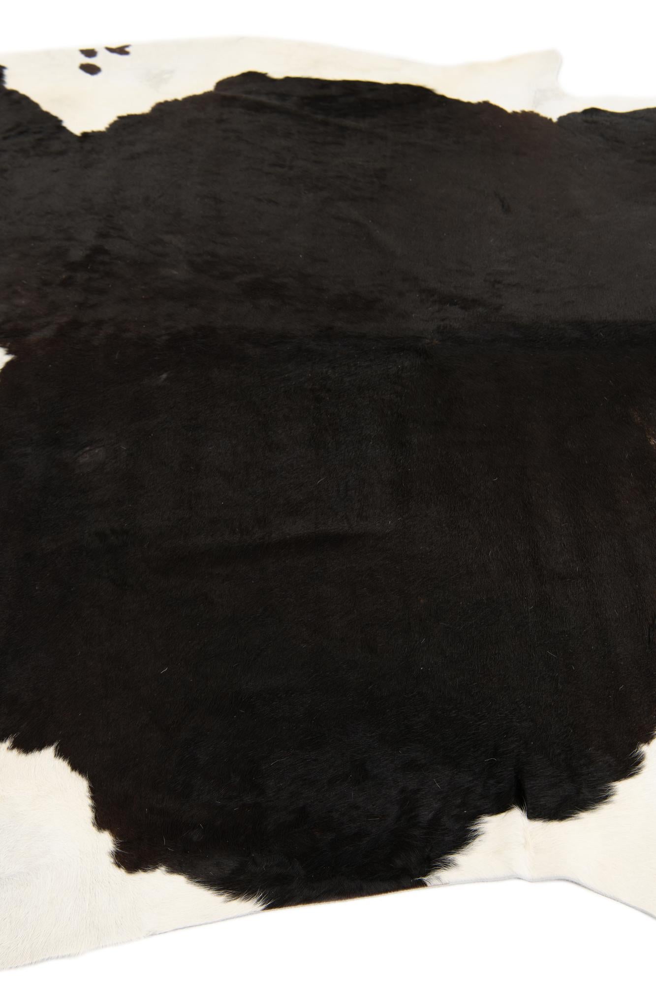 6' 5 x 6' 8 Cowhide Leather Square Rug