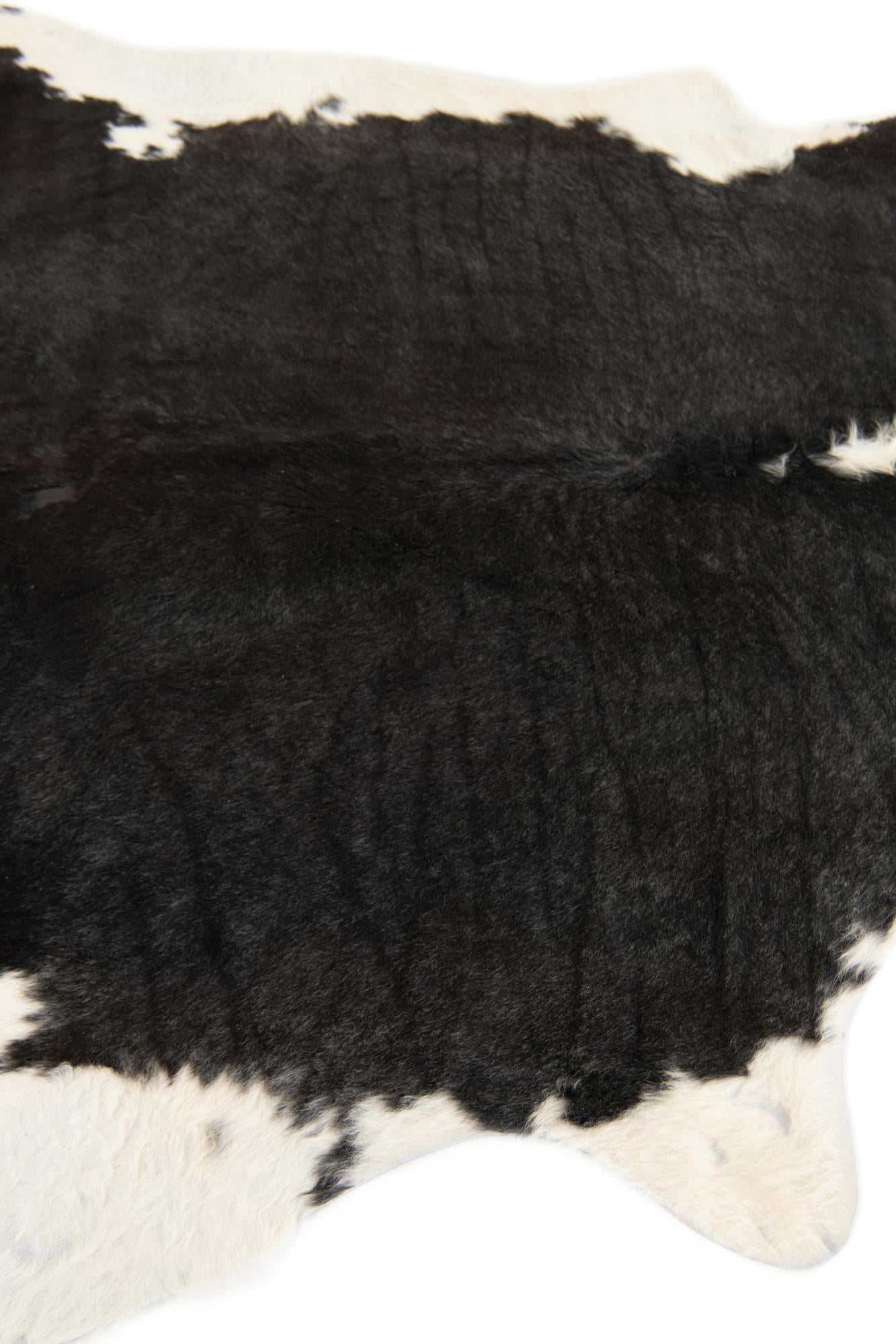 6' 1 x 6' 3 Cowhide Leather Square Rug