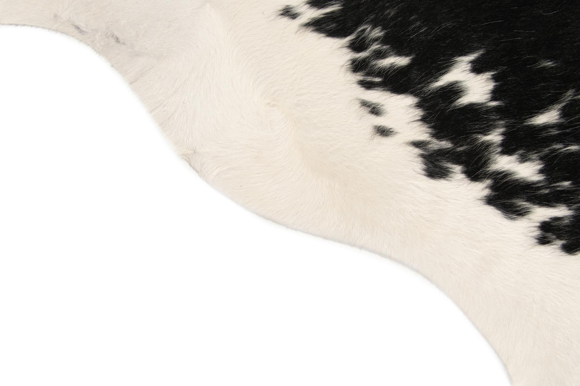 6' 2 x 6' 6 Cowhide Leather Square Rug