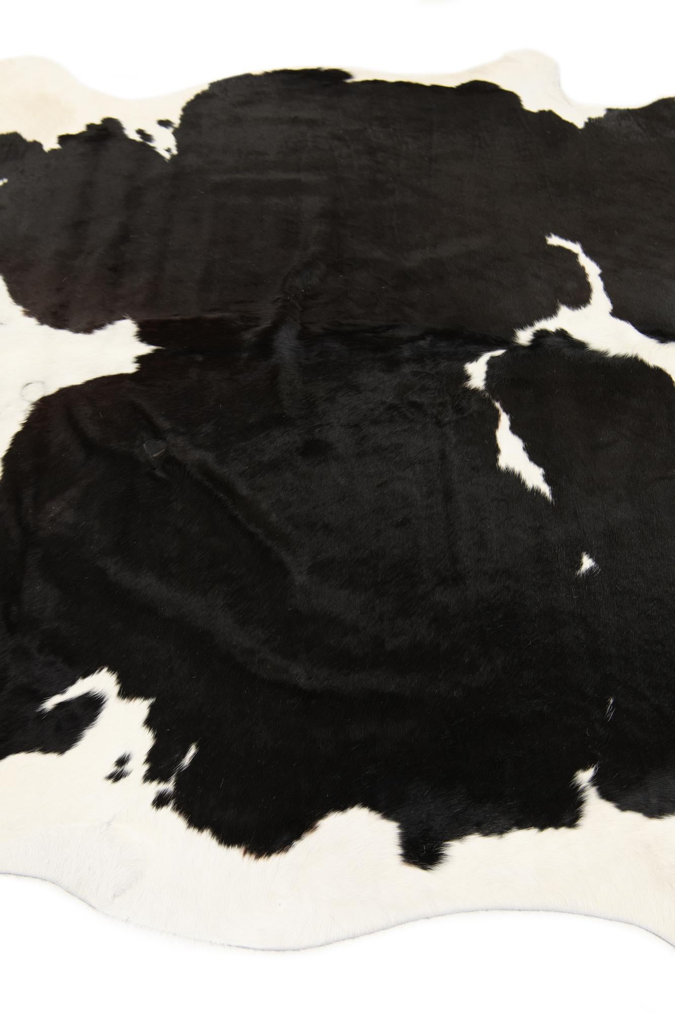 6' 2 x 6' 8 Cowhide Leather Square Rug