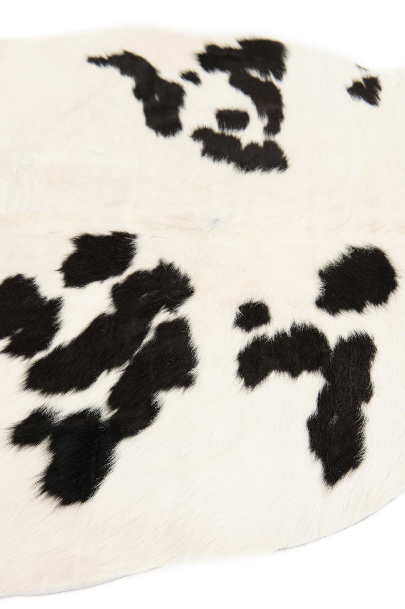 4' 11 x 5' 7 Cowhide Leather Square Rug