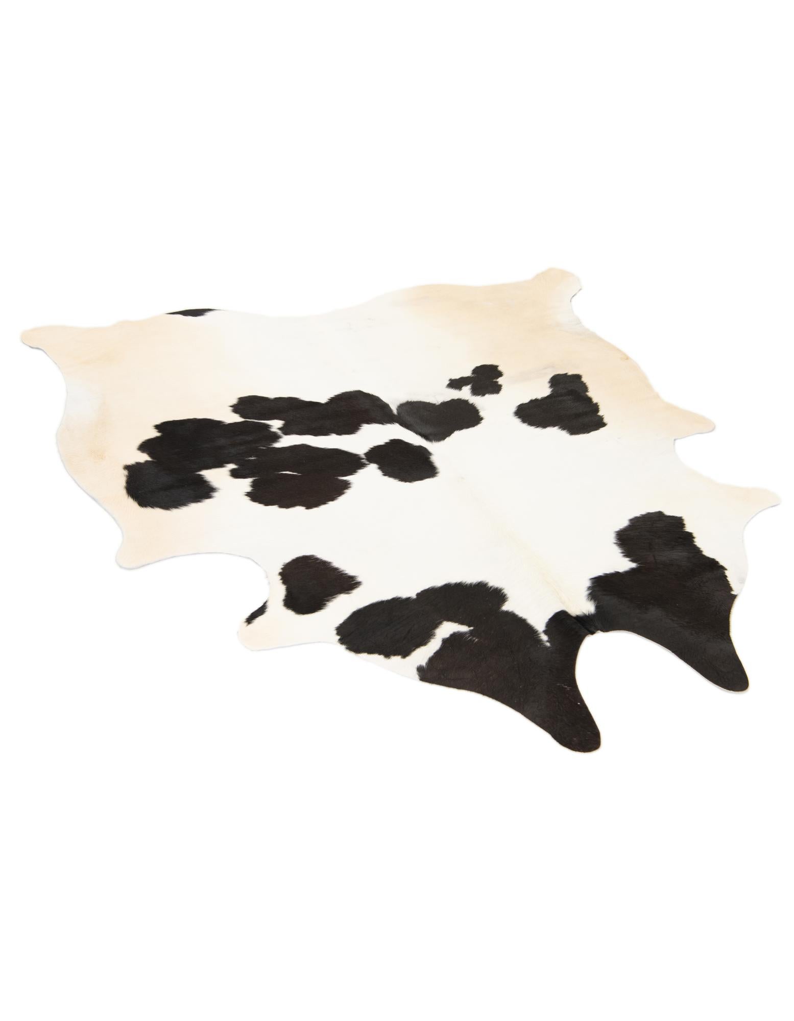 5' 5 x 5' 6 Cowhide Leather Square Rug