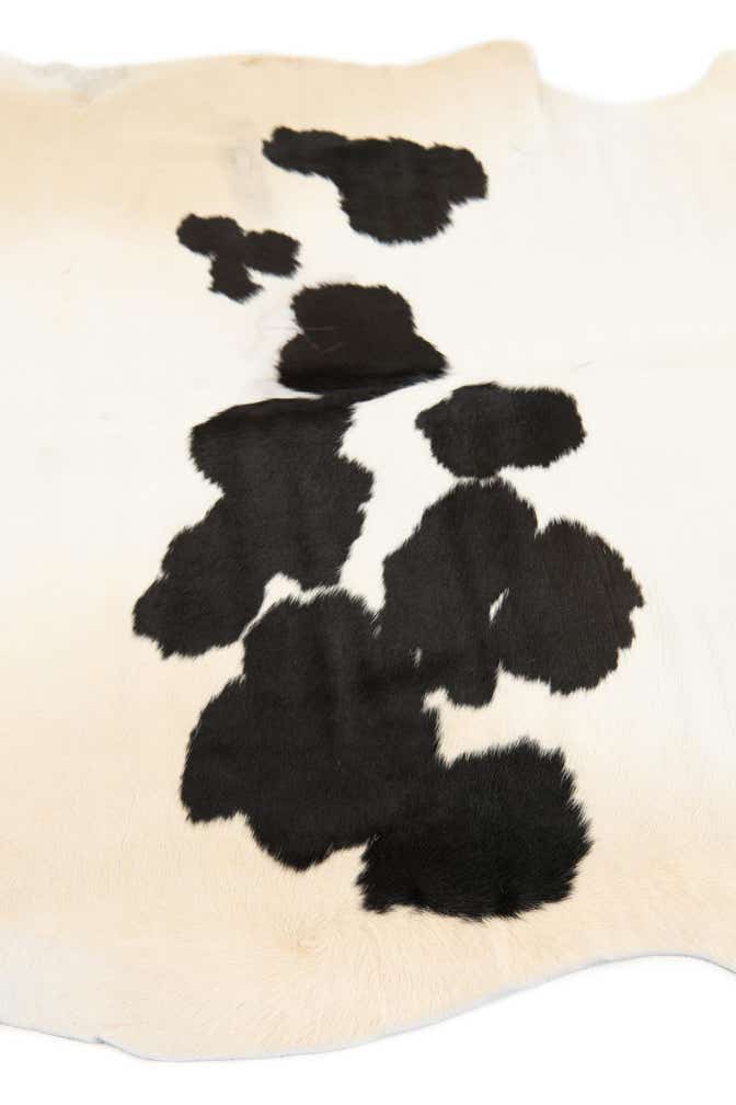 5' 5 x 5' 6 Cowhide Leather Square Rug