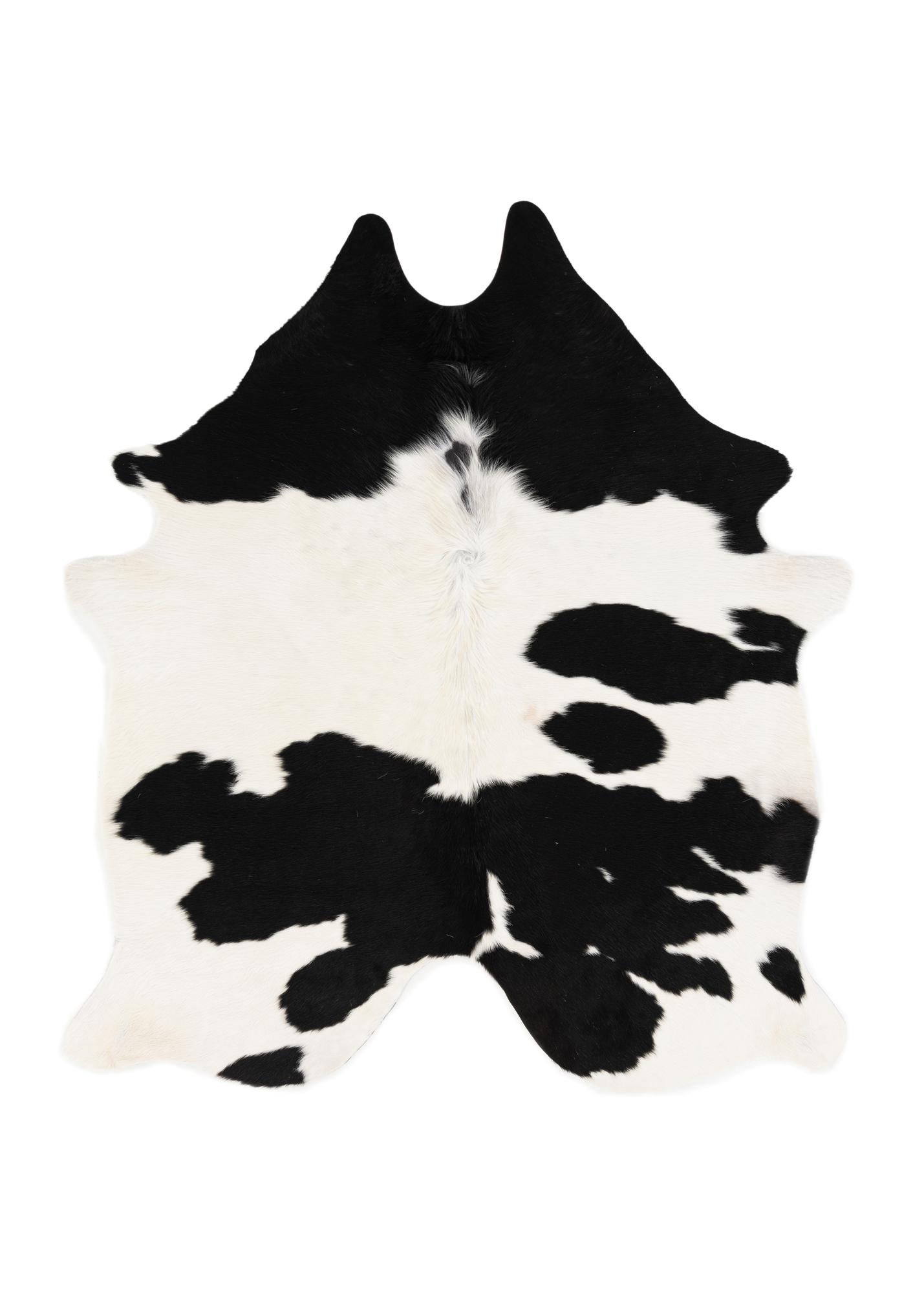 5' 6 x 6' 2 Cowhide Leather Square Rug