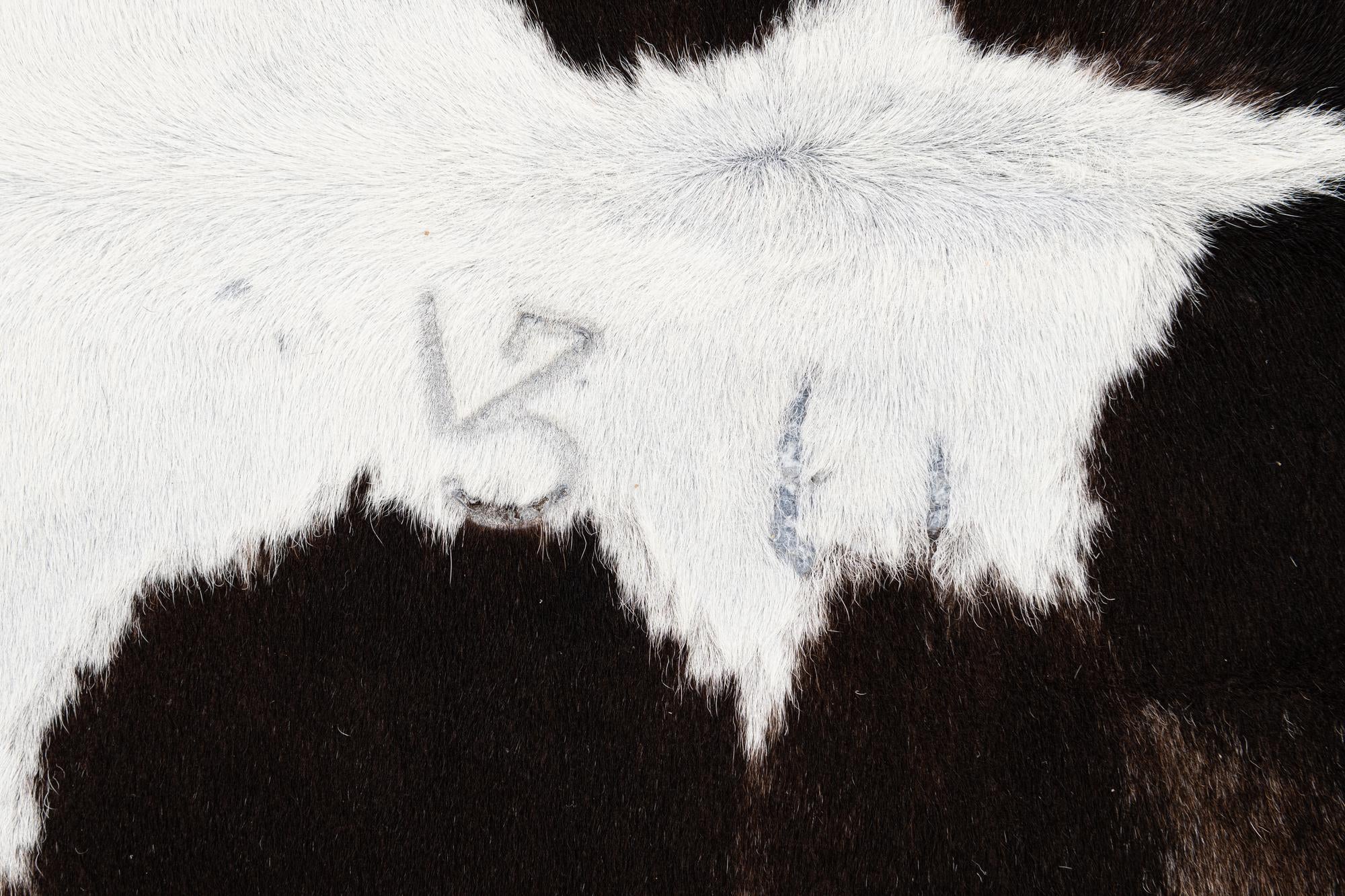 5' 7 x 5' 10 Cowhide Leather Square Rug
