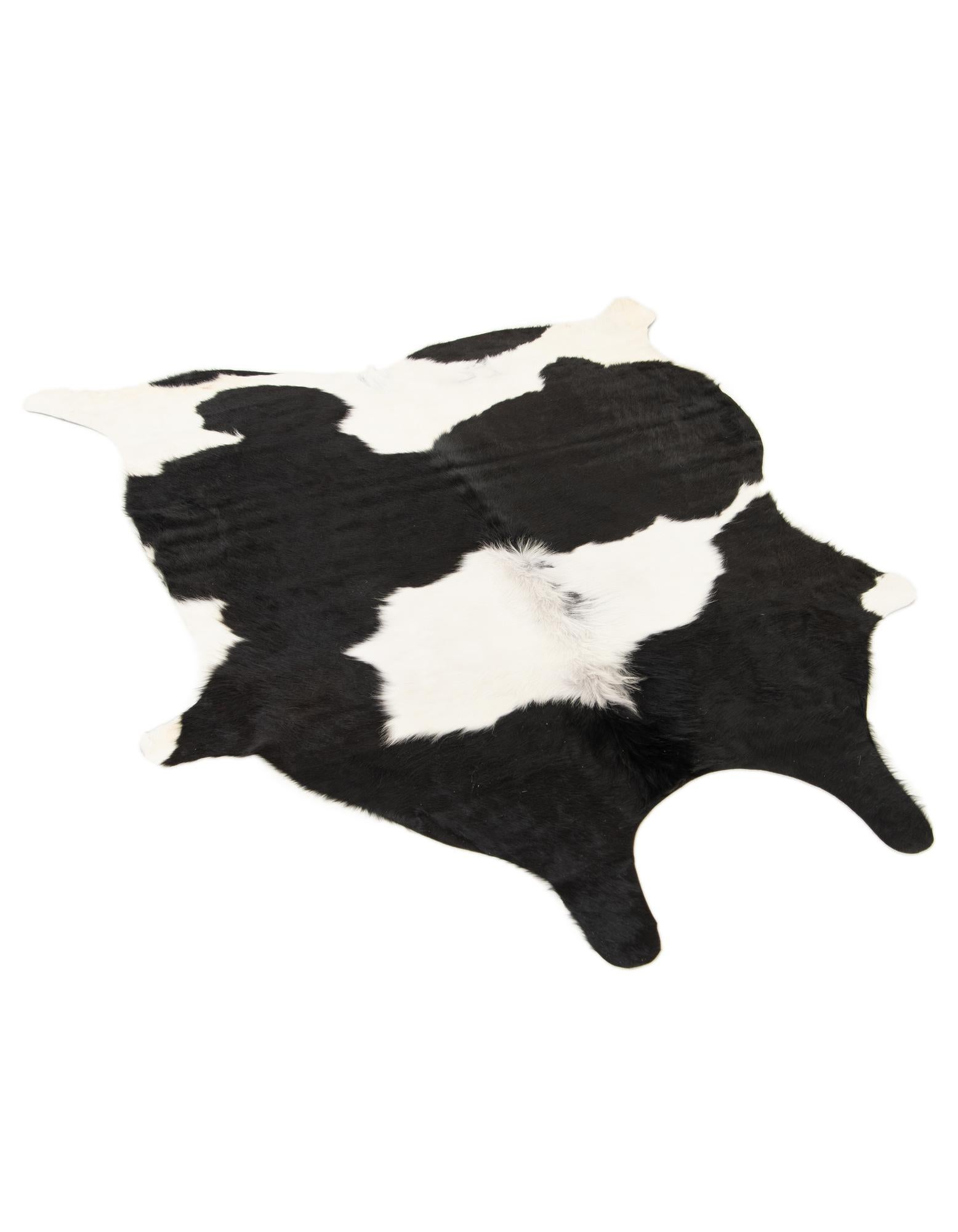 4' 11 x 5' 8 Cowhide Leather Square Rug