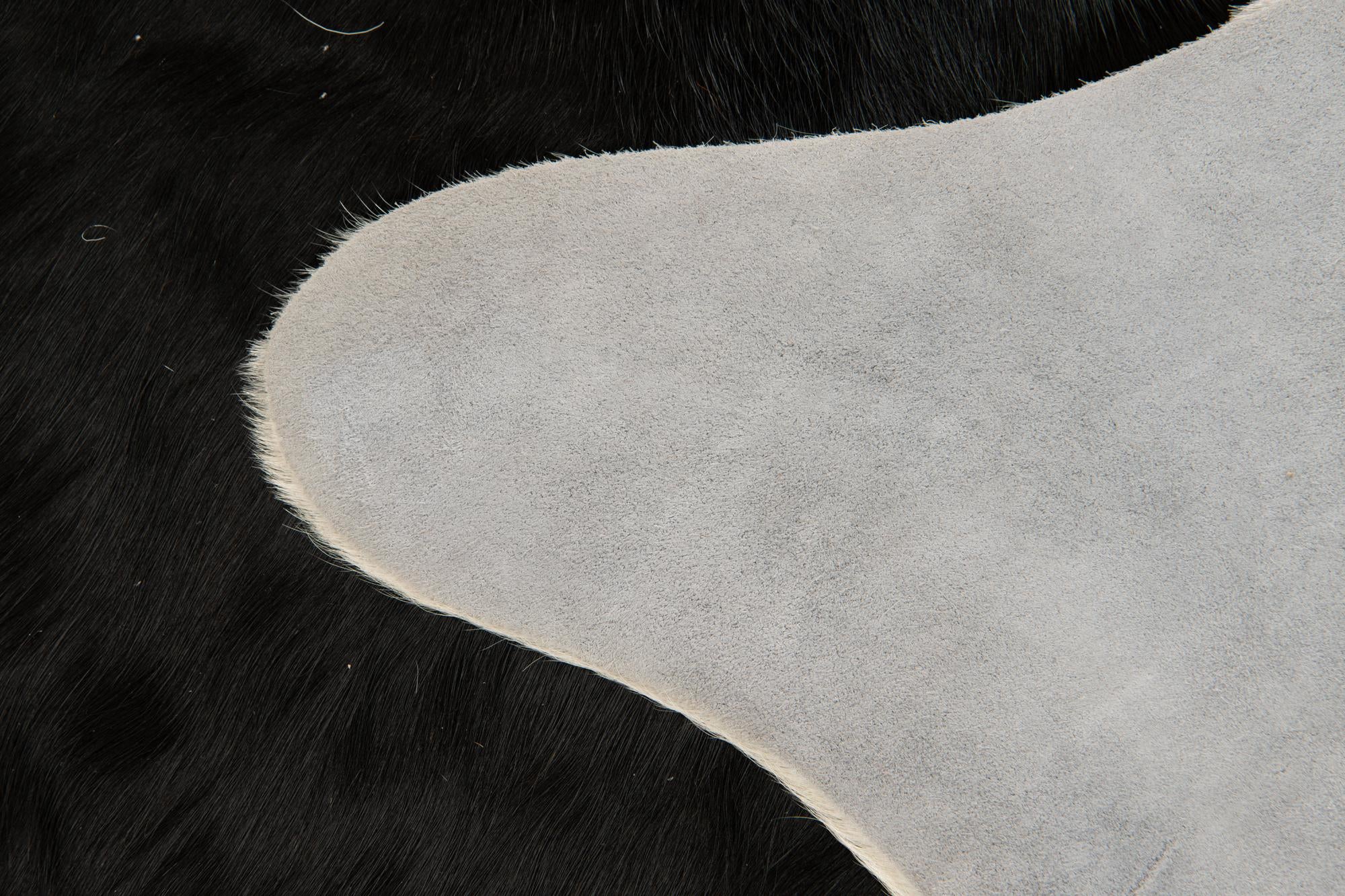 4' 9 x 4' 11 Cowhide Leather Square Rug