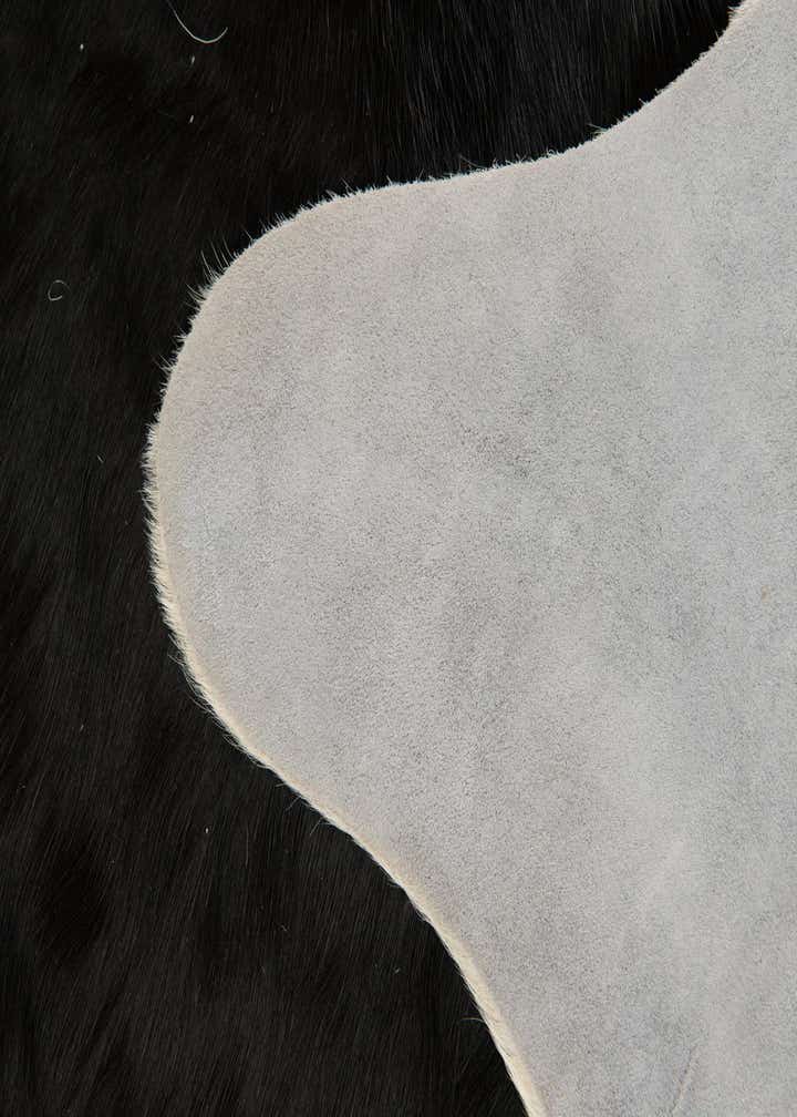 4' 9 x 4' 11 Cowhide Leather Square Rug