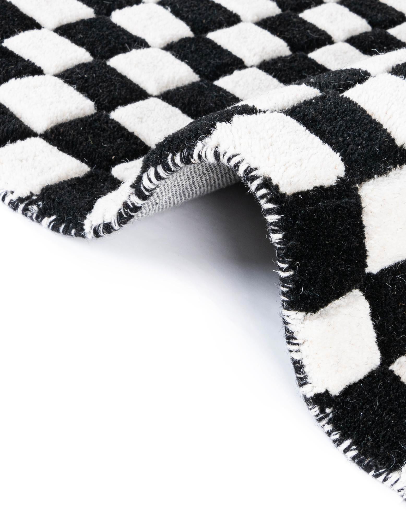 7' 10 x 7' 10 Hand Tufted Wool Square Rug