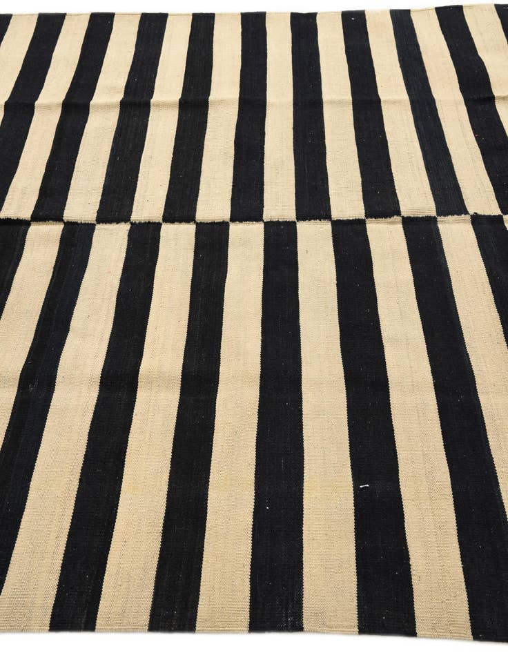 Detail image of 5' 3 x 5' 3  Hand Woven Kilim Modern Wool Square Rug