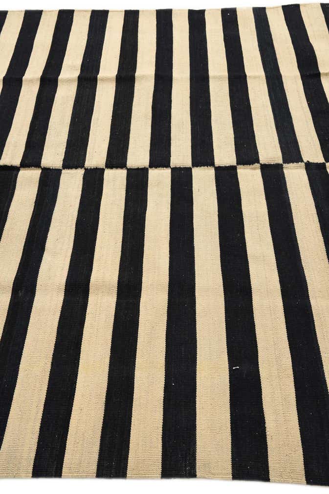 5' 3 x 5' 3 Hand Woven Kilim Modern Wool Square Rug