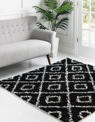 Black and White Lattice Shag Square Rug