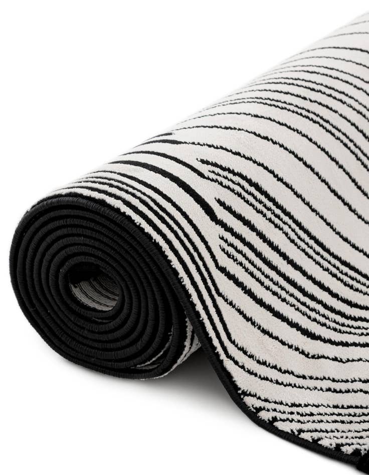Detail image of 7' 10 x 7' 10 Milano Square Rug