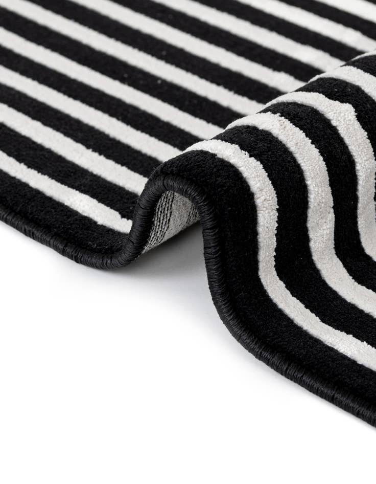 Detail image of 10' x 10' Milano Square Rug
