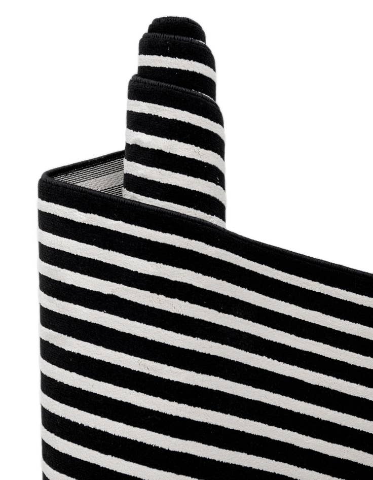 Detail image of 10' x 10' Milano Square Rug