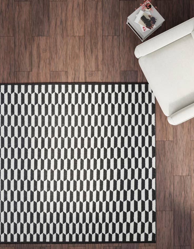 Detail image of 10' x 10' Milano Square Rug