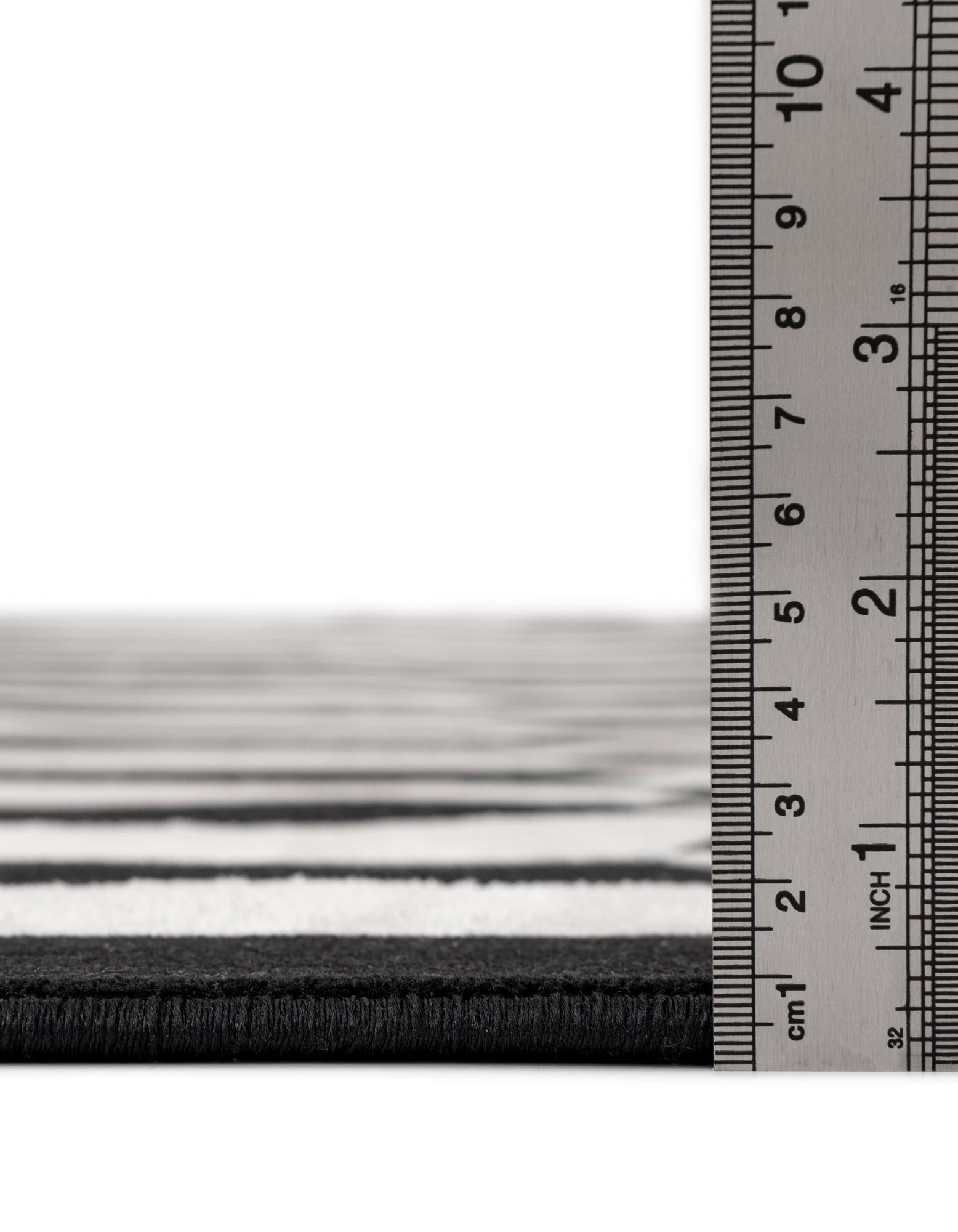 7' 10 x 7' 10 Milano Square Rug