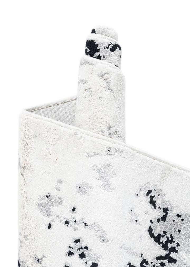 7' 10 x 7' 10 Milano Square Rug