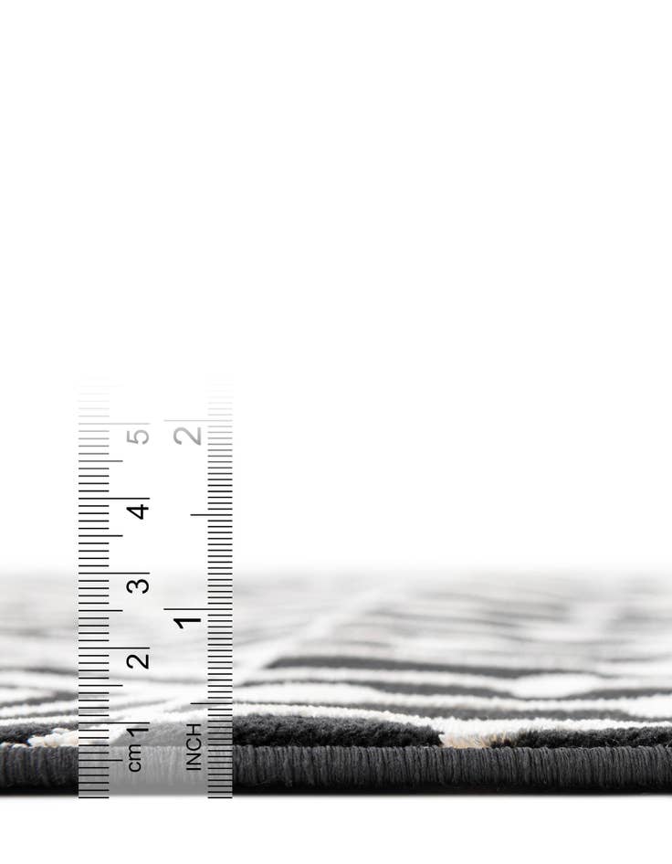 Detail image of 8' 3 x 8' 3 Milano Square Rug