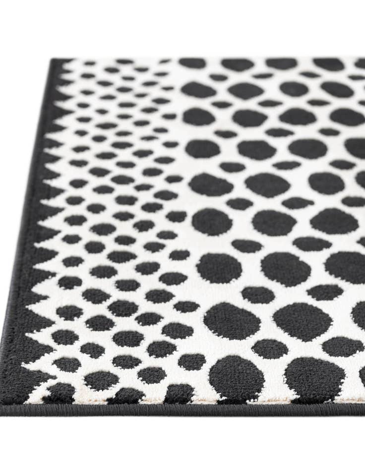 Detail image of 9' 10 x 9' 10 Milano Square Rug