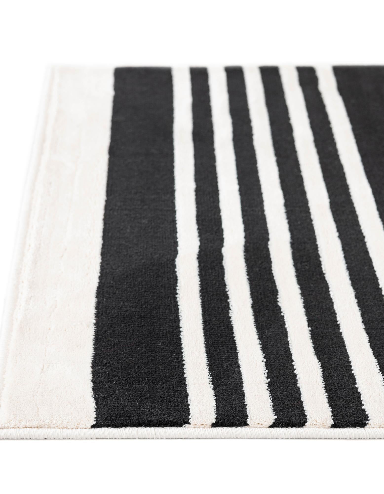 8' 3 x 8' 3 Milano Square Rug