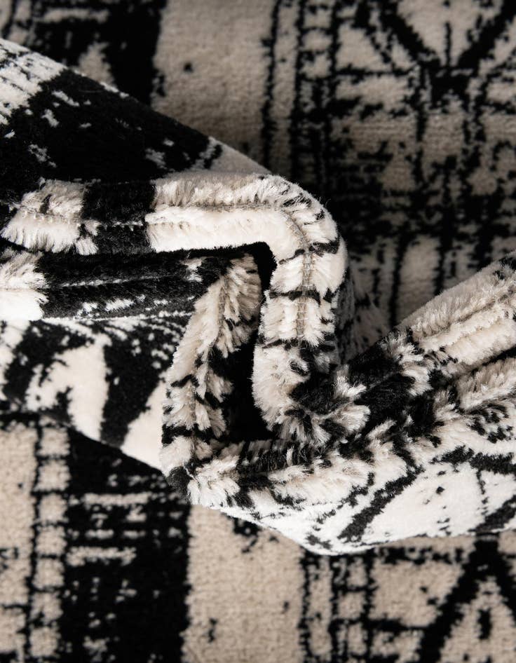 Detail image of 6' x 6' Oregon Square Rug