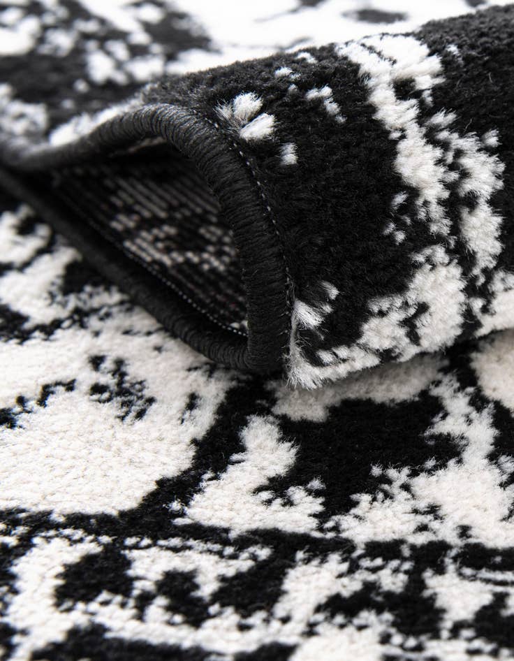 Detail image of 6' x 6' Oregon Square Rug