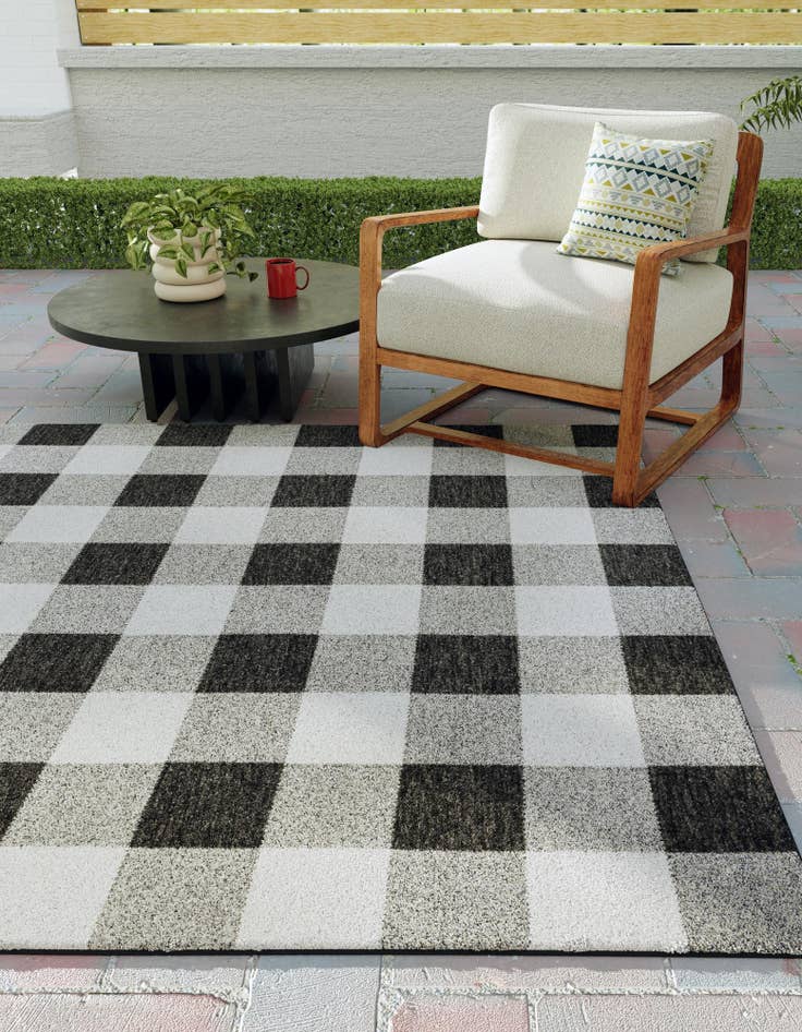 Detail image of 10' x 10'  Washable Checkered Indoor / Outdoor Square Rug