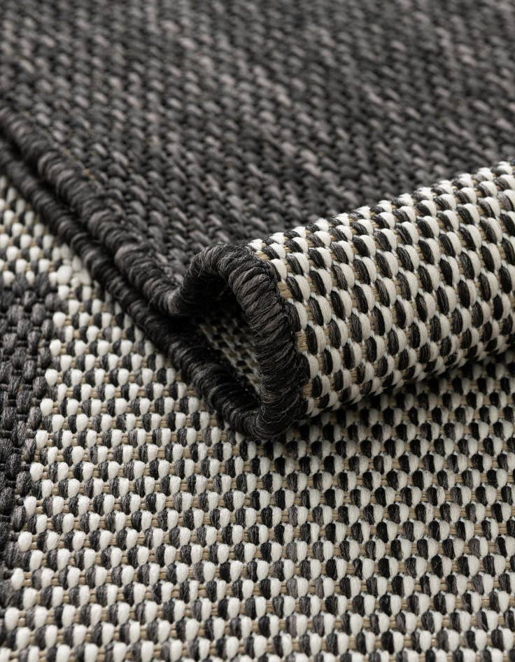 Detail image of 10' x 10'  Washable Checkered Indoor / Outdoor Square Rug