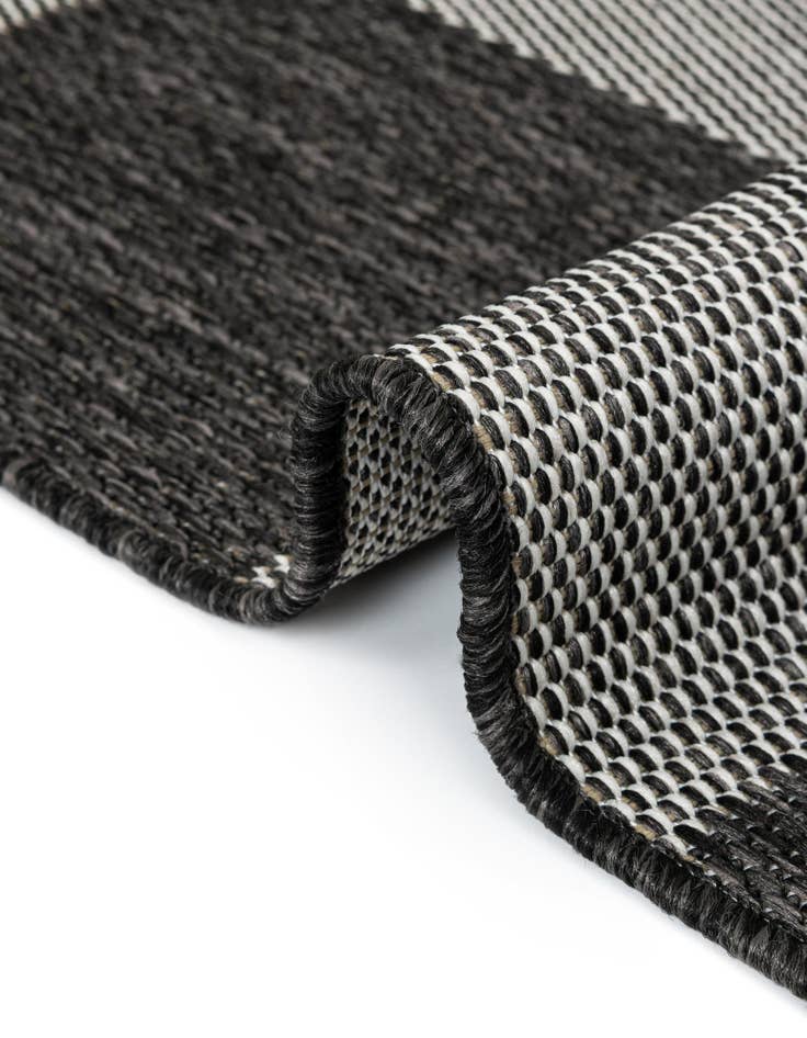 Detail image of 10' x 10'  Washable Checkered Indoor / Outdoor Square Rug