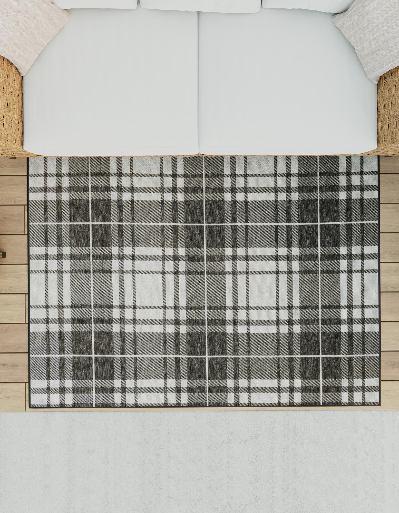 10' x 10' Easy-Clean Checkered Indoor / Outdoor Square Rug
