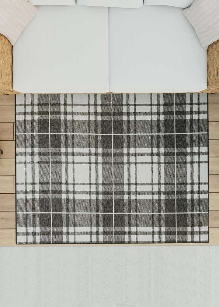 10' x 10' Easy-Clean Checkered Indoor / Outdoor Square Rug