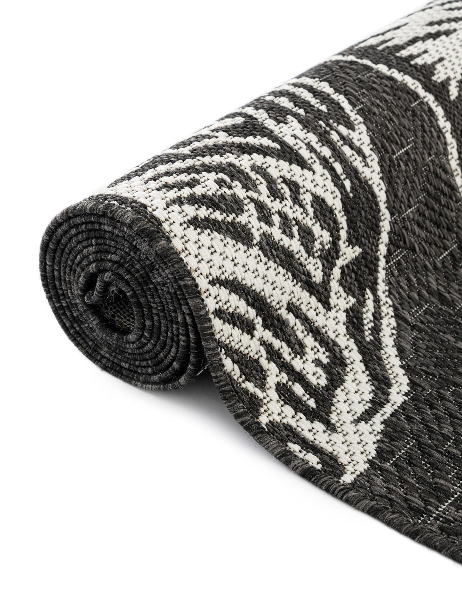 13' x 13' Easy-Clean Coastal Indoor / Outdoor Square Rug