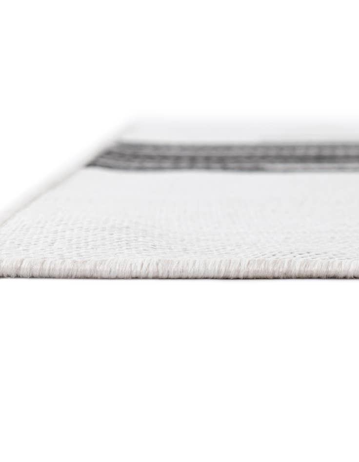 Detail image of 7' 10 x 7' 10  Washable Modern Indoor / Outdoor Square Rug