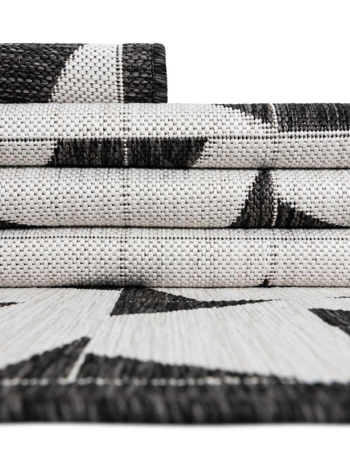 12' x 12' Easy-Clean Modern Indoor / Outdoor Square Rug