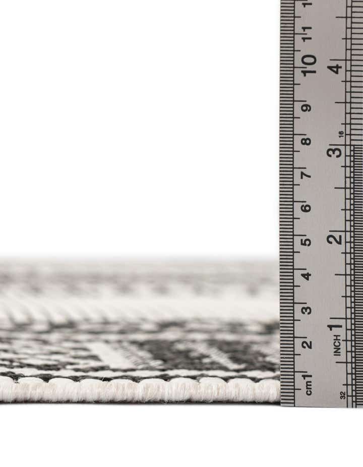 10' x 10' Easy-Clean Traditional Indoor / Outdoor Square Rug