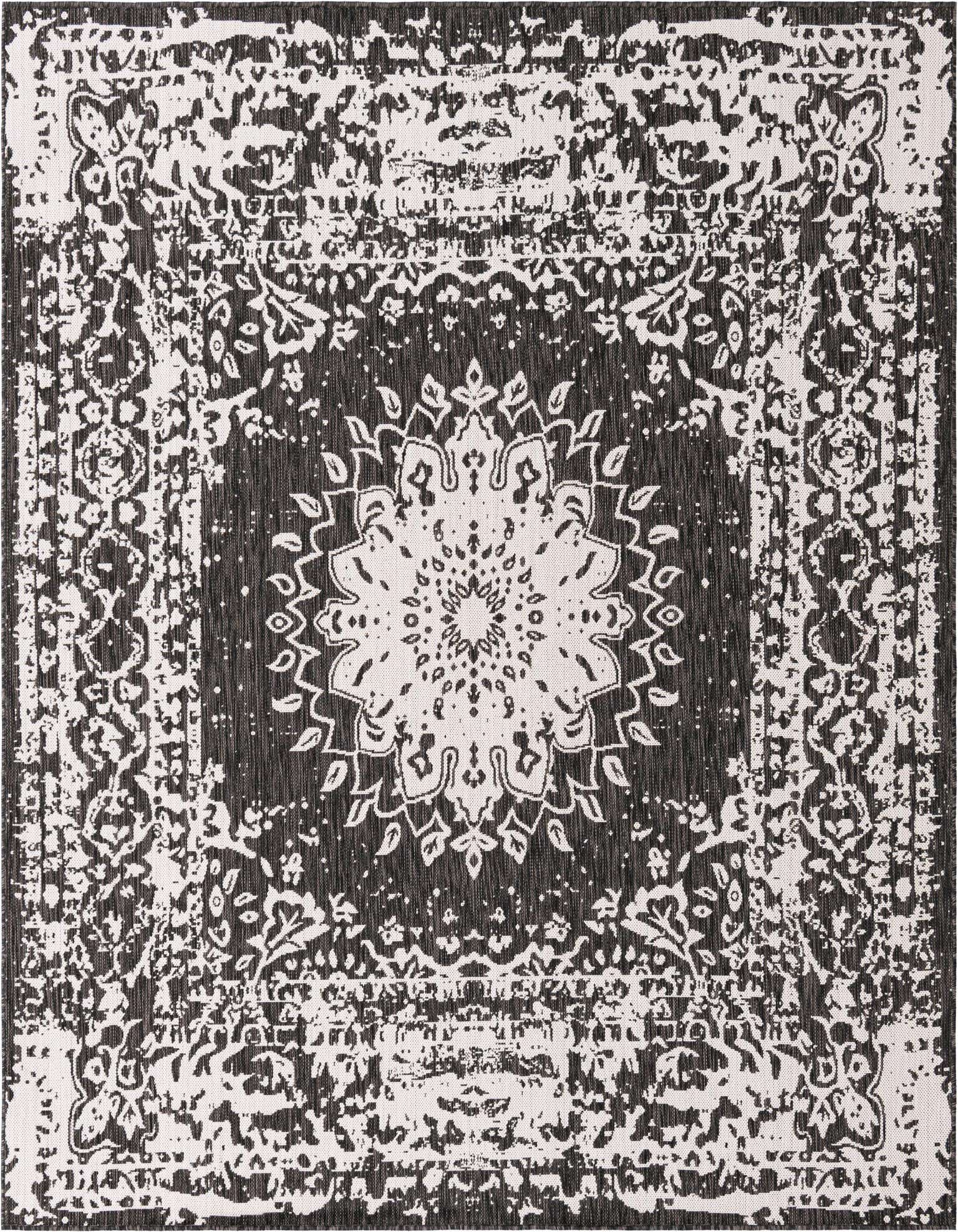 7' 10 x 7' 10 Easy-Clean Traditional Indoor / Outdoor Square Rug