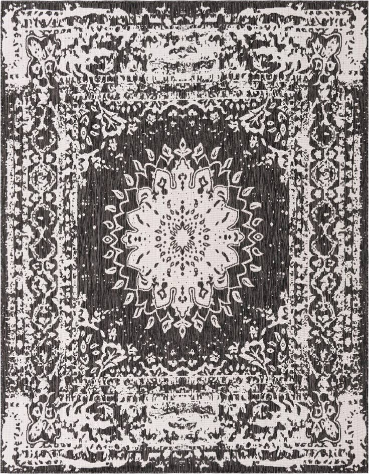 Detail image of 7' 10 x 7' 10 Easy-Clean Traditional Indoor / Outdoor Square Rug