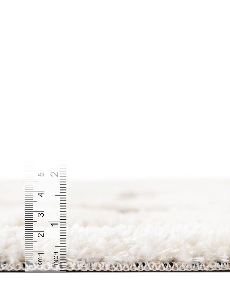 Detail image of 10' x 10' Prismatic Square Rug