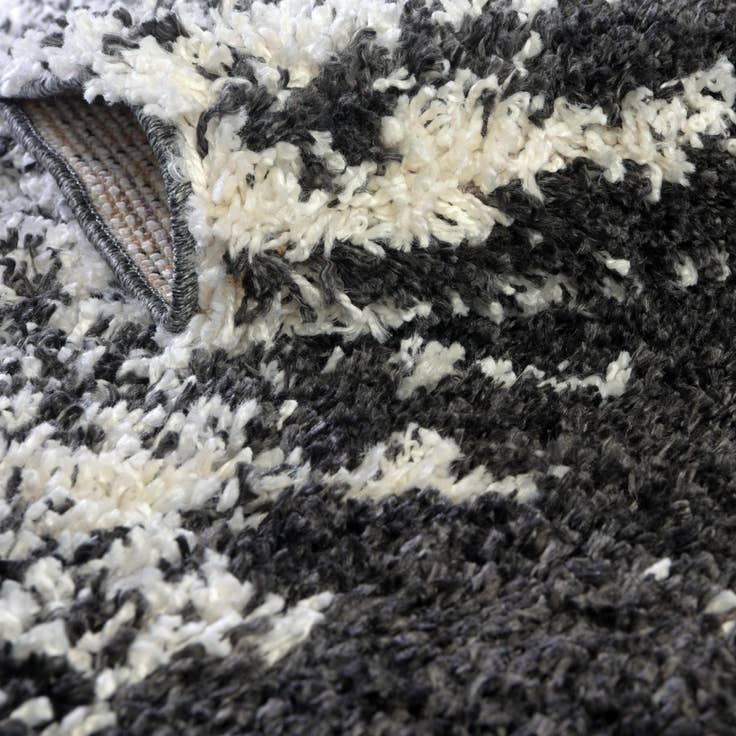 Detail image of 10' x 10' Serenity Shag Square Rug