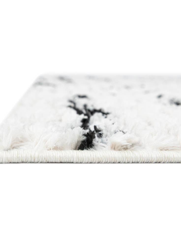 Detail image of 5' 3 x 5' 3 Tagine Square Rug