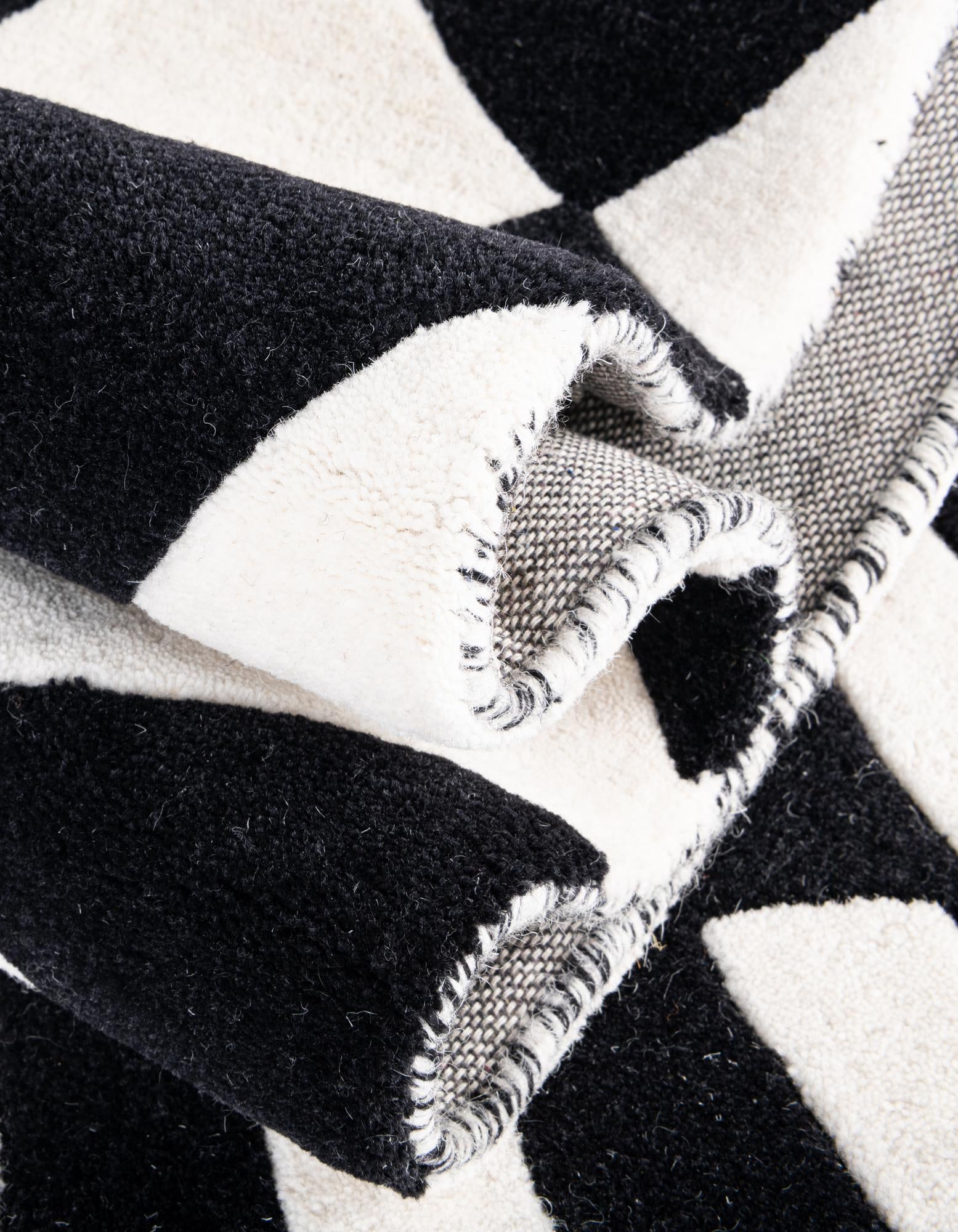 7' 10 x 7' 10 Vortex Wool Square Rug