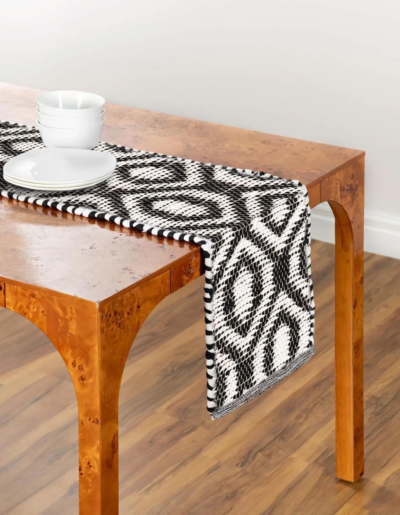 1' 2 x 5' 1 Hand Woven Chindi Jute Table Runner Rug