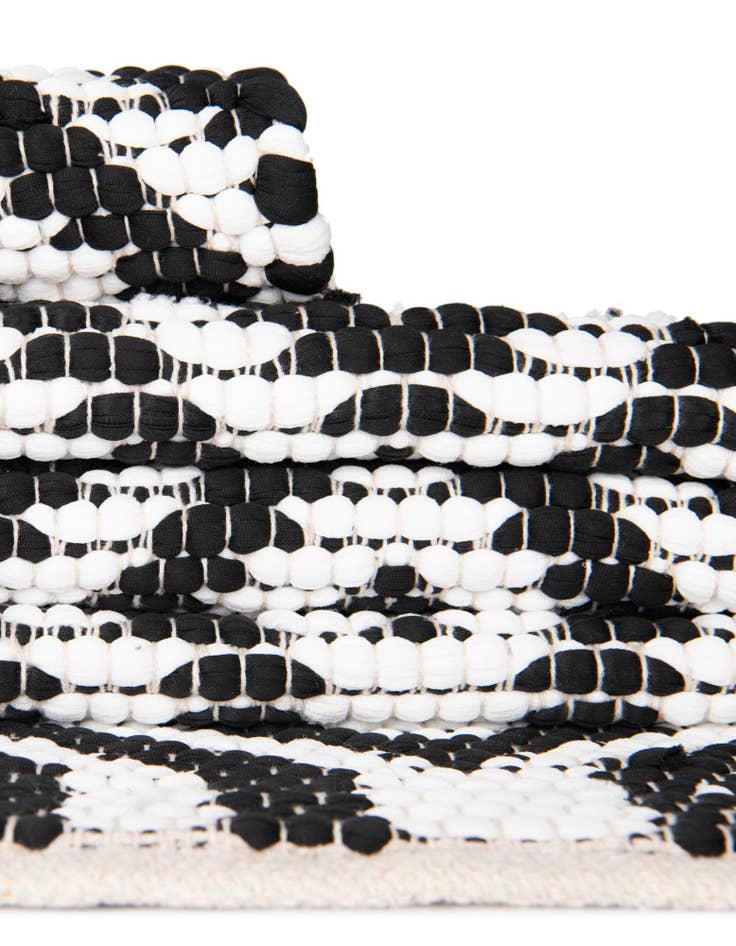 Detail image of 1' 2 x 8'  Hand Woven Chindi Jute Table Runner Rug