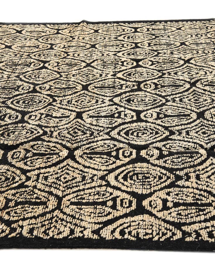 Detail image of 8' 9 x 10' 1  Hand Knotted Darya Wool Rug